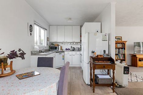 Photo of property in 2 Shelley Crescent, Stoke, Nelson, 7011