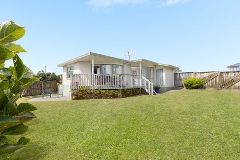 Photo of property in 5 Burnt Oak Drive, Pyes Pa, Tauranga, 3112