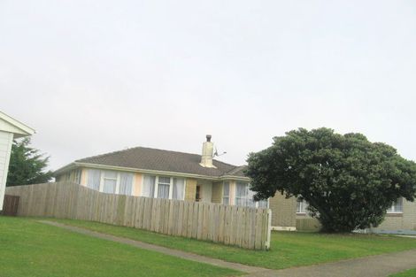 Photo of property in 17 Caduceus Place, Ascot Park, Porirua, 5024