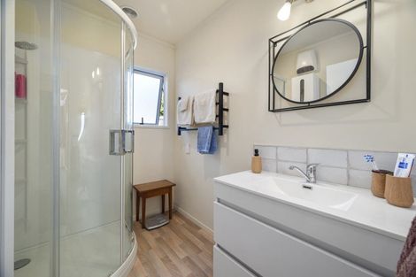 Photo of property in 7a Ward Place, Richmond Heights, Taupo, 3330