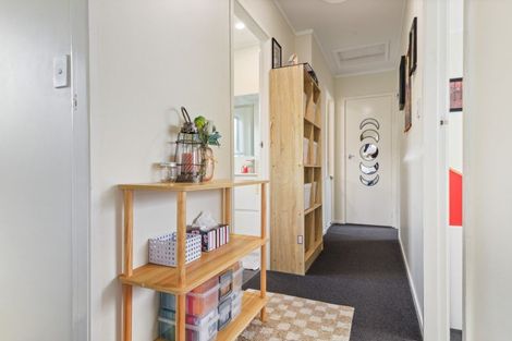 Photo of property in 38 Blomfield Street, Pukehangi, Rotorua, 3015