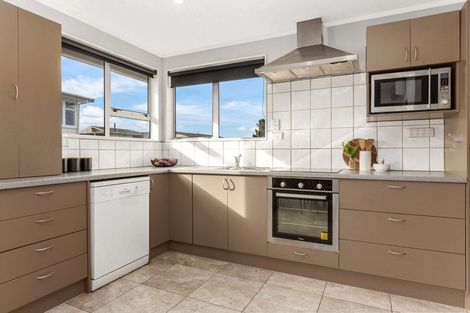 Photo of property in 13 Sombrero View, Ascot Park, Porirua, 5024