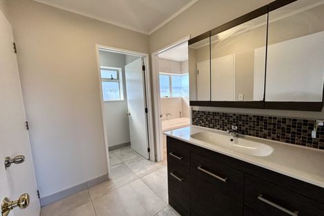 Photo of property in 2/48 Seabrook Avenue, New Lynn, Auckland, 0600