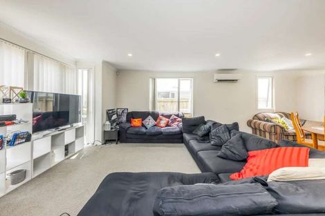 Photo of property in 45 Hollowout Street, Takanini, 2112