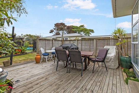 Photo of property in 45 Sutherland Crescent, Westbrook, Palmerston North, 4412