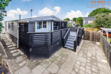 Photo of property in 150 Rangatira Road, Beach Haven, Auckland, 0626