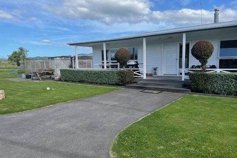Photo of property in 16 Monument Road, Clevedon, Papakura, 2582