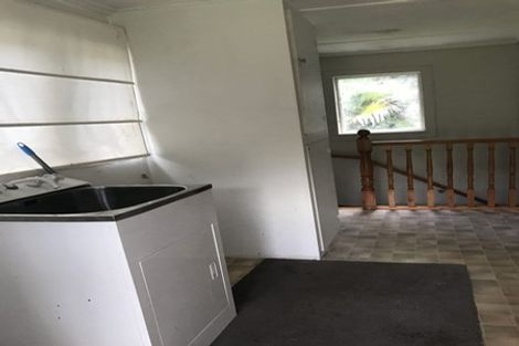 Photo of property in 233 Portage Road, Green Bay, Auckland, 0604