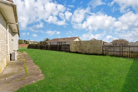 Photo of property in 54 Chelburn Crescent, Mangere East, Auckland, 2024