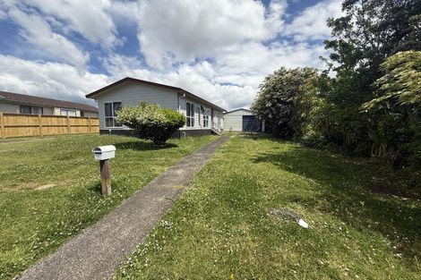 Photo of property in 20 Penion Drive, Flat Bush, Auckland, 2023