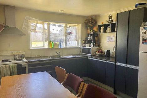 Photo of property in 12 Igloo Place, Red Hill, Papakura, 2110