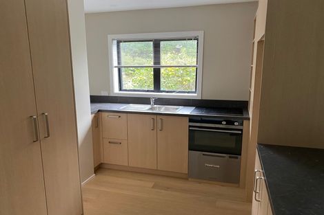 Photo of property in 18 Kellsmere Crescent, Island Bay, Wellington, 6023