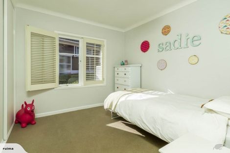 Photo of property in 1/472 East Coast Road, Windsor Park, Auckland, 0630