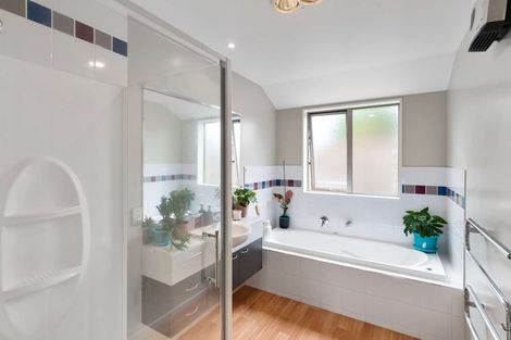 Photo of property in 12 Cunneen Place, Aidanfield, Christchurch, 8025