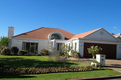 Photo of property in 6 Ravensdale Rise, Northpark, Auckland, 2013