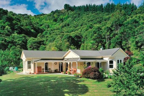 Photo of property in 208 Cave Road, Matokitoki, Gisborne, 4071