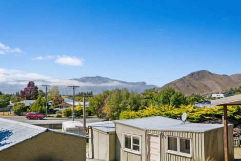 Photo of property in 24 Sutherland Road, Omarama, 9412