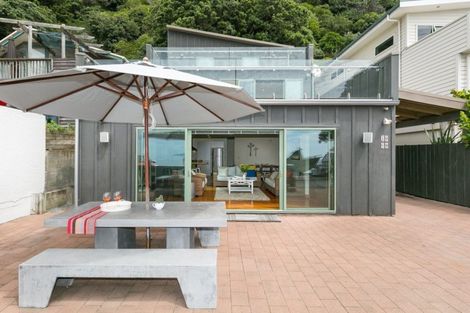 Photo of property in 10 Ocean Parade, Pukerua Bay, 5026