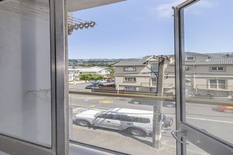 Photo of property in Melksham Towers, 201/131 Brougham Street, Mount Victoria, Wellington, 6011