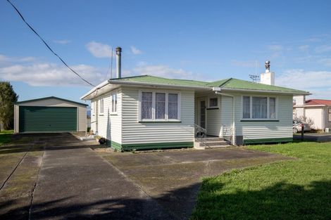 Photo of property in 90 Pipiroa Road, Ngatea, 3503