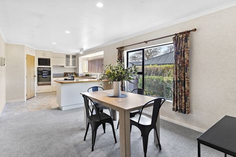 Photo of property in 7 Oak View Place, Greytown, 5712