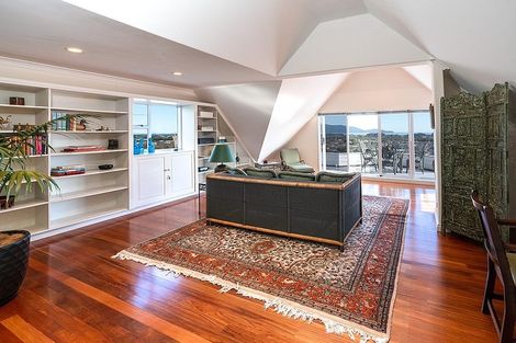 Photo of property in 105 Winara Avenue, Waikanae, 5036