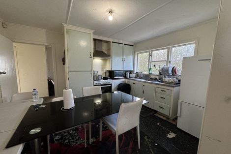 Photo of property in 54 Muir Avenue, Mangere Bridge, Auckland, 2022