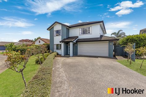 Photo of property in 52 Belfry Place, Wattle Downs, Auckland, 2103