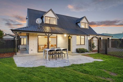 Photo of property in 9 Van Dieman Close, Templeton, Christchurch, 8042