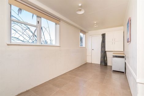 Photo of property in 27 Hanlon Street, Halfway Bush, Dunedin, 9010