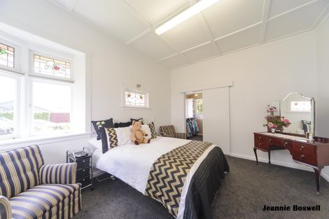 Photo of property in 3 Vivian Street, Palmerston North, 4414