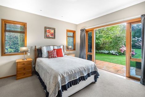 Photo of property in 6 Westall Lane, Avonhead, Christchurch, 8042