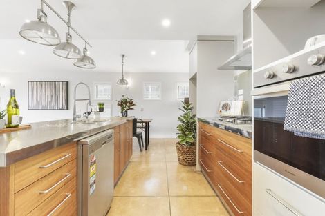 Photo of property in 19b Rostrevor Street, Hamilton Central, Hamilton, 3204