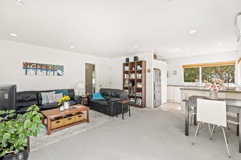 Photo of property in 1/46 Blakeborough Drive, Forrest Hill, Auckland, 0620