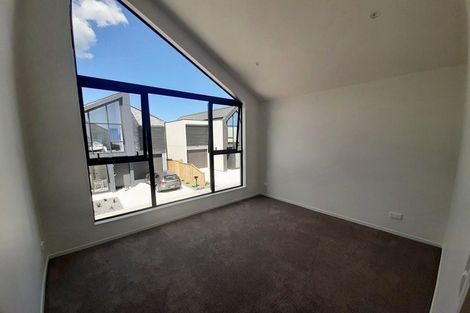 Photo of property in 105 Waekahu Road, Westgate, Auckland, 0814