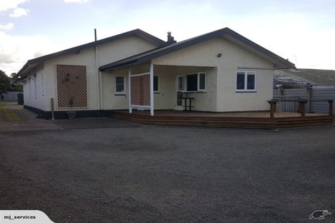 Photo of property in 75 Gonville Avenue, Gonville, Whanganui, 4501