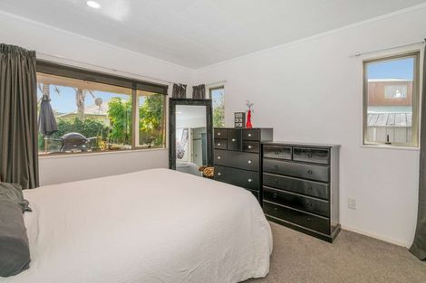 Photo of property in 12 Pipi Dune, Whitianga, 3510