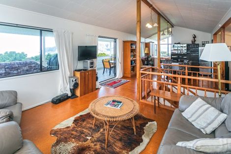 Photo of property in 218 Paku Drive, Tairua, 3508