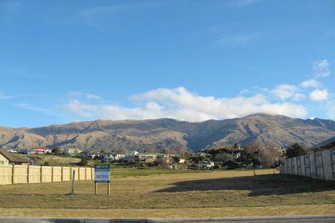 Photo of property in 128 Kings Drive, Wanaka, 9305