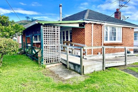 Photo of property in 7 Wilford Street, Wallaceville, Upper Hutt, 5018