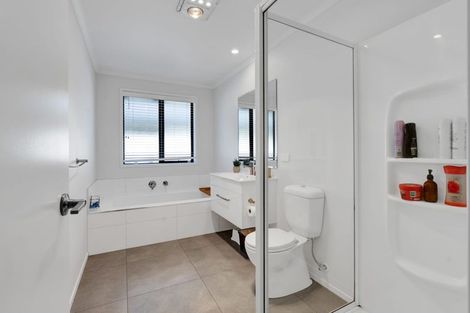 Photo of property in 15 Customhouse Street, Bell Block, New Plymouth, 4312