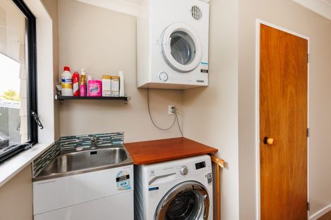 Photo of property in 15 Mountfort Grove, Feilding, 4702