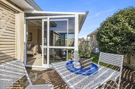 Photo of property in 1/17 Clemow Road, Fitzroy, New Plymouth, 4312