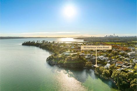 Photo of property in 16 Harbour View Road, Point Chevalier, Auckland, 1022