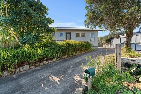 Photo of property in 16 Alpha Avenue, Coastlands, Whakatane, 3120