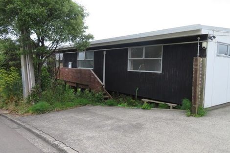 Photo of property in 84 Salford Street, Newlands, Wellington, 6037