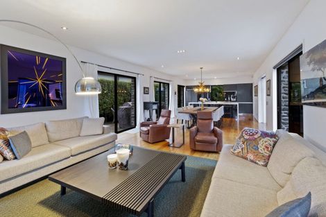 Photo of property in 8 Bretby Court, Jacks Point, Queenstown, 9371