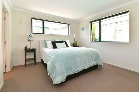 Photo of property in 6 Fendalton Place, Hatfields Beach, Orewa, 0931