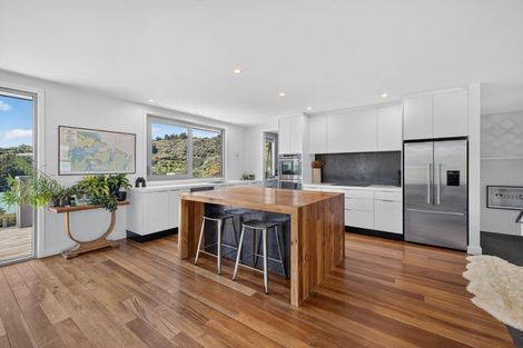 Photo of property in 11 Kaioruru Lane, Charteris Bay, Lyttelton, 8971