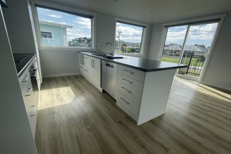 Photo of property in 11 Sandy Place, Waihi Beach, 3611